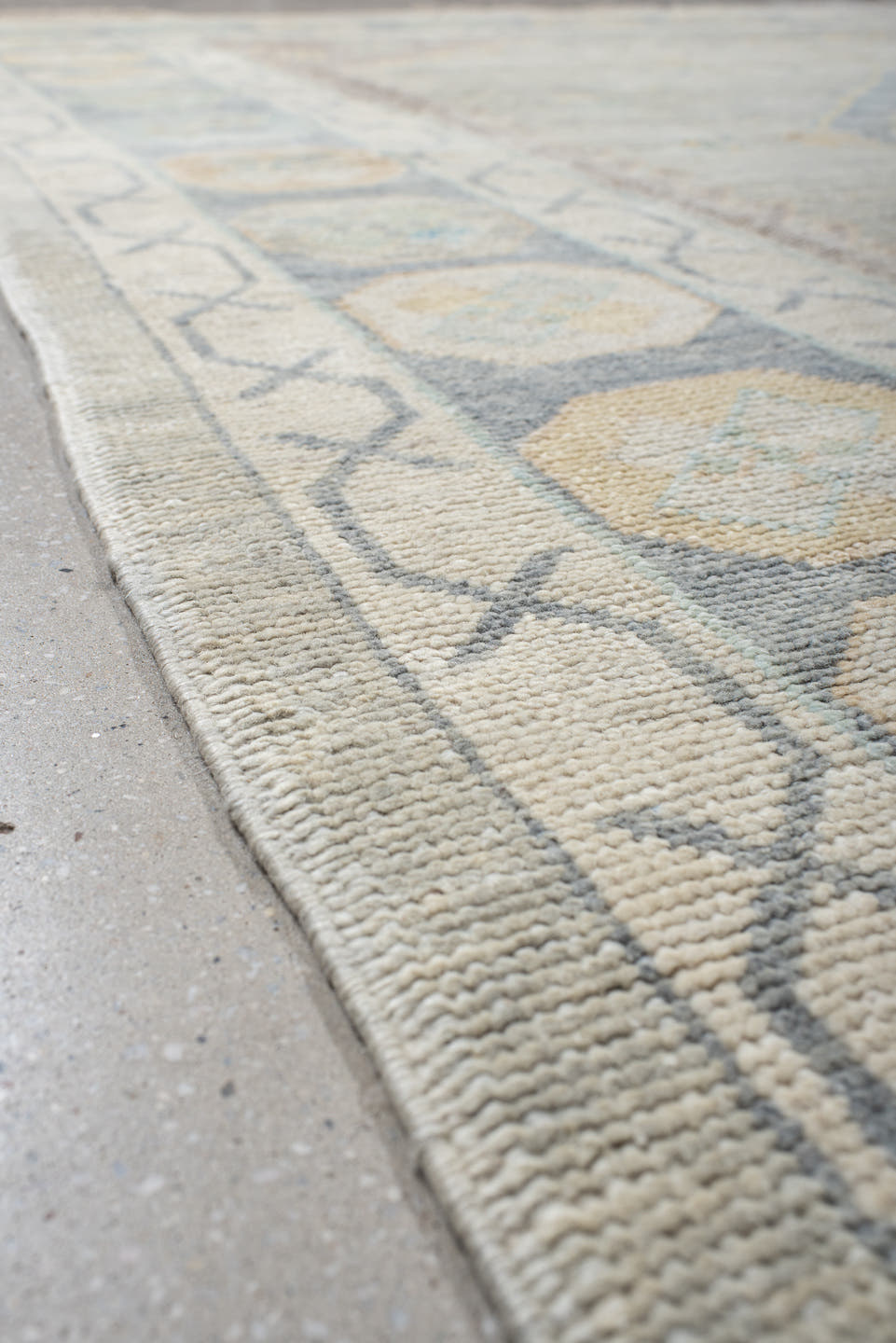 8' x 10' one-of-a-kind handmade vintage Oushak large size rug. Color palette: ivory, pale blue, taupe, sage, cream, beige