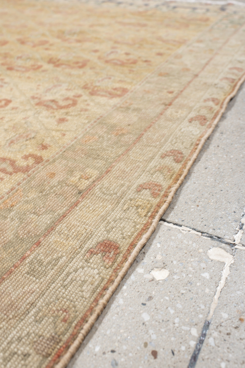 3' x 5' one-of-a-kind handmade vintage Sivas small size rug. Color palette: bisque, brown, dim gray, gray, off-white, orange