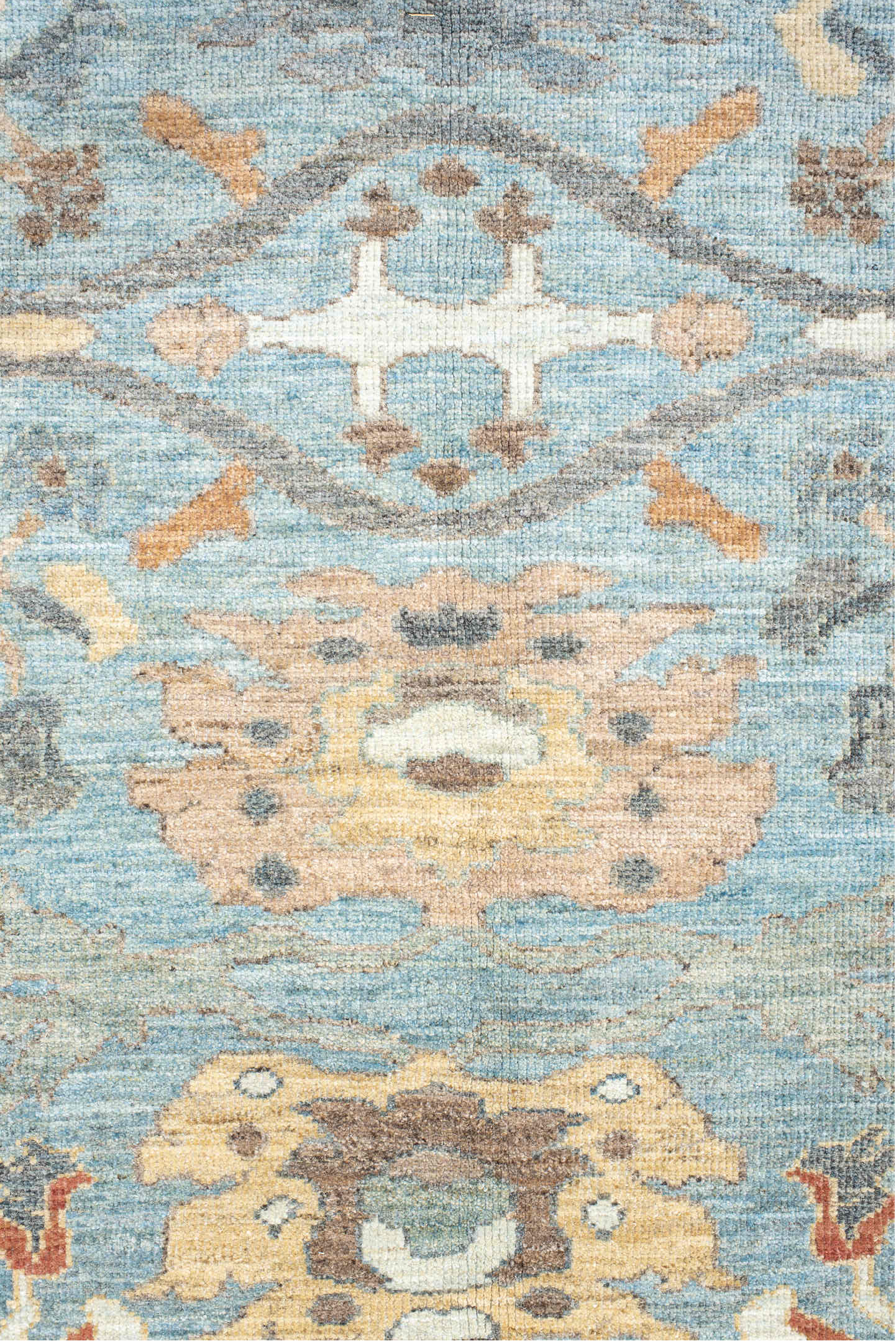 11' x 15' one-of-a-kind handmade vintage Sultanabad oversize rug. Color palette: antiquewhite, bisque, blanched almond