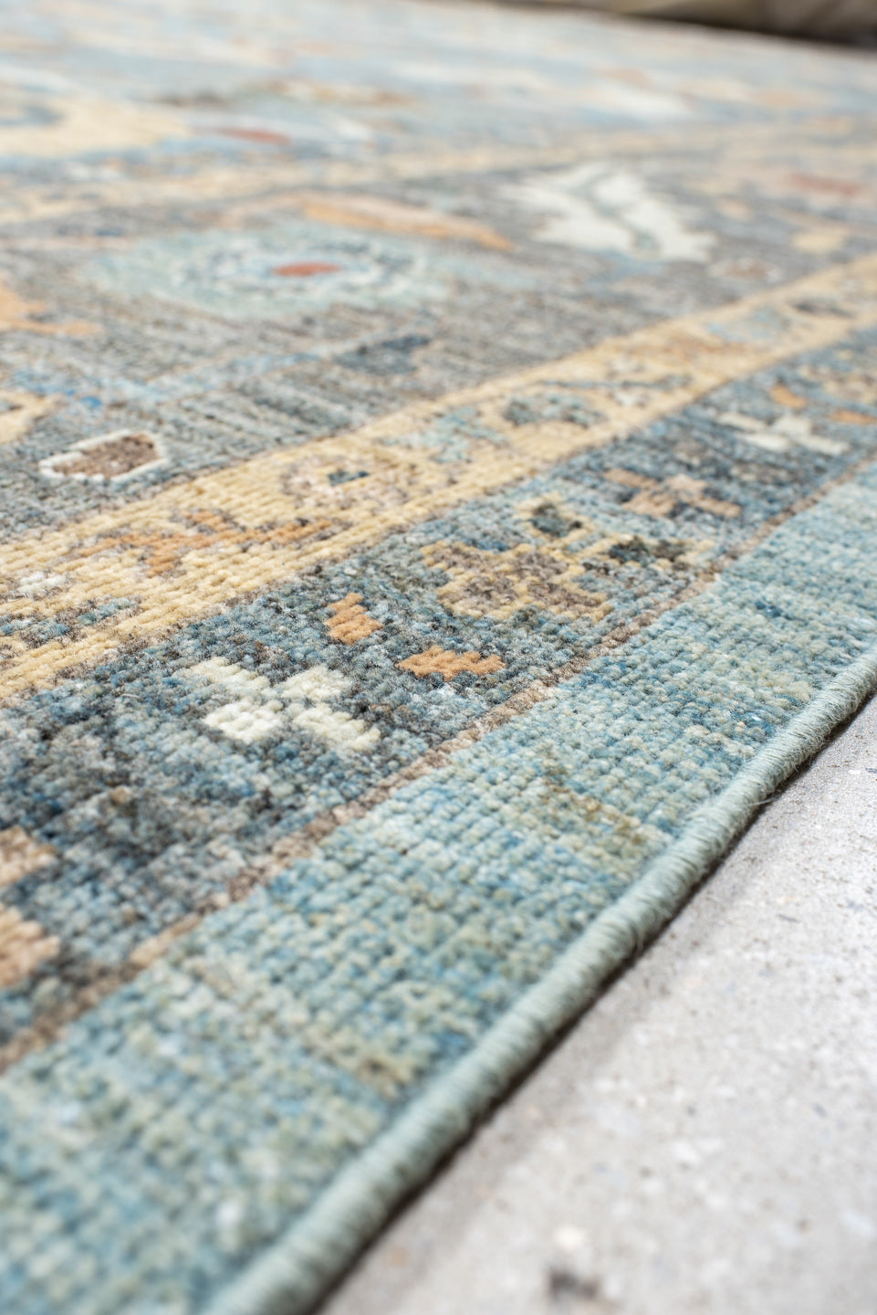 11' x 15' one-of-a-kind handmade vintage Sultanabad oversize rug. Color palette: light blue, gray, ivory, peach, taupe, rust