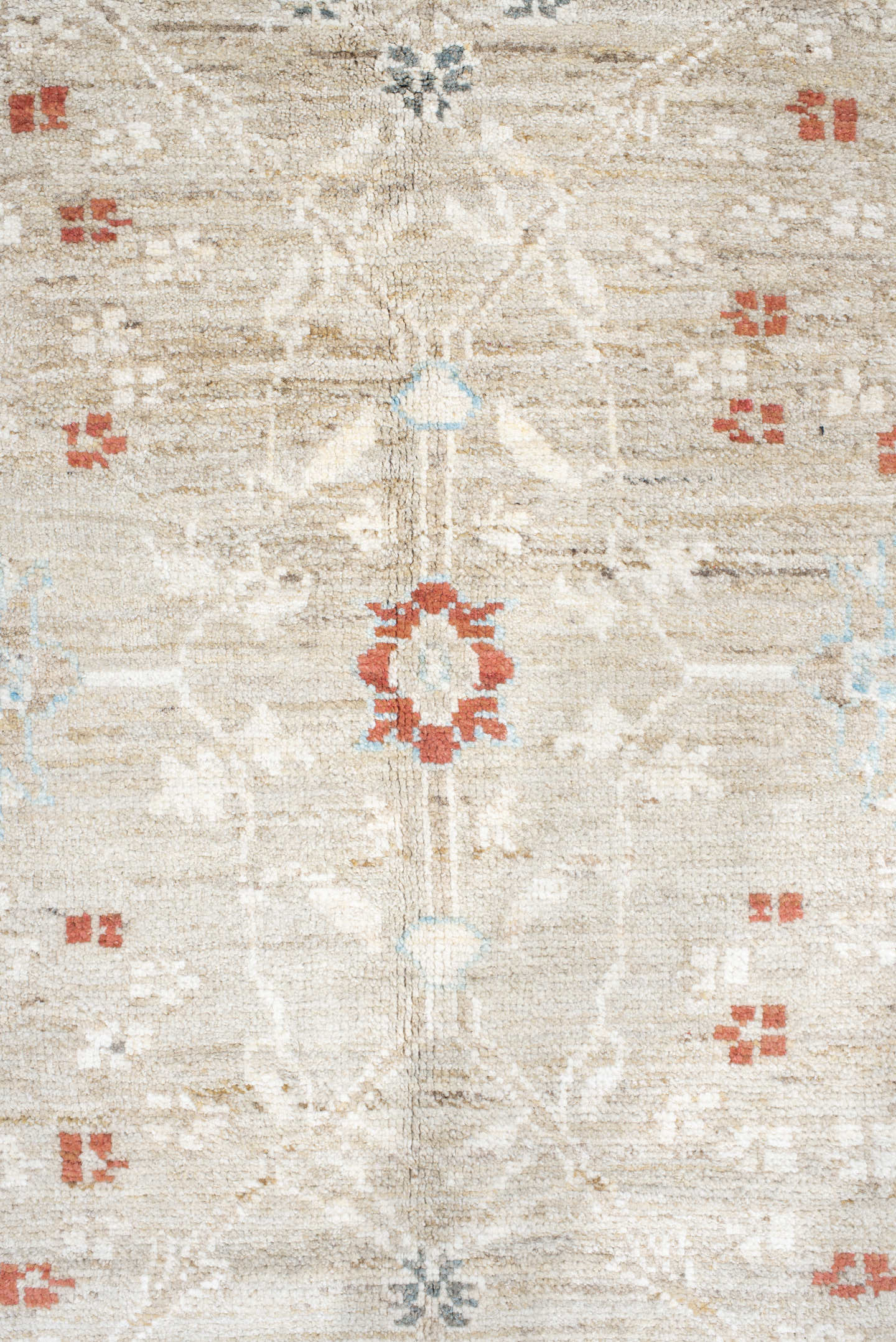 5' x 7' one-of-a-kind handmade vintage Sultanabad rug. Color palette: taupe, ivory, sky blue, rust, charcoal, cream, beige