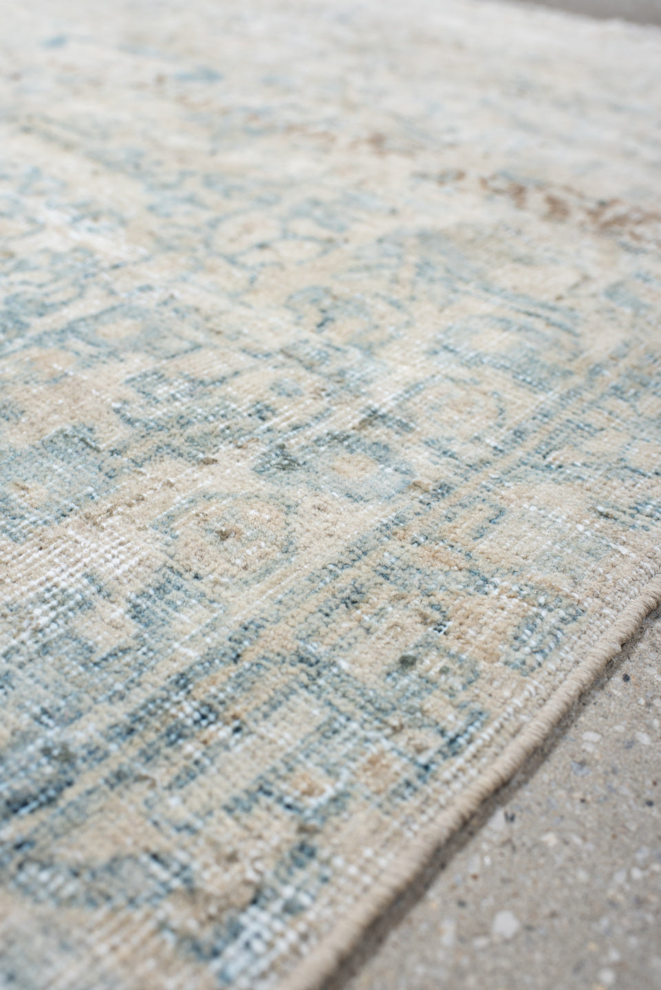 3' x 3' one-of-a-kind handmade antique Sarouk small size rug. Color palette: ivory, pale blue, taupe, cream, beige
