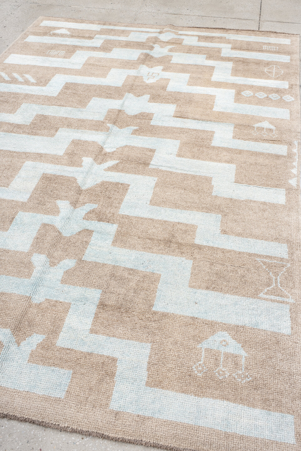 6' x 9' one-of-a-kind handmade vintage Oushak medium size rug. Color palette: beige, ivory, pale blue, light blue