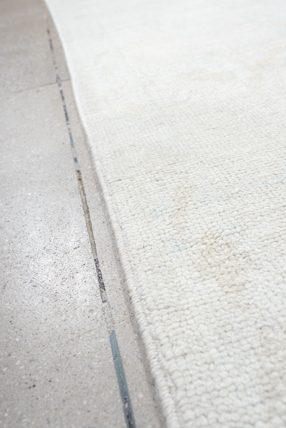 8' x 11' one-of-a-kind handmade vintage Oushak large size rug. Color palette: ivory, pale aqua, cream, soft gold, beige