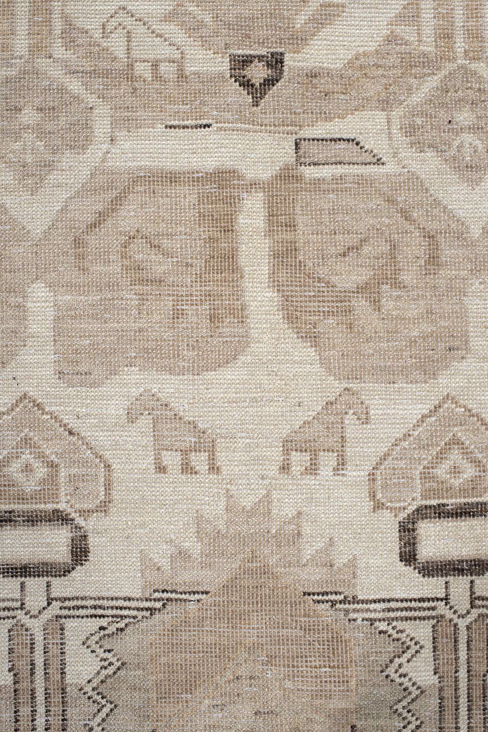 8' x 10' one-of-a-kind handmade vintage Kars large size rug. Color palette: brown, gainsboro, gray, light gray, off-white