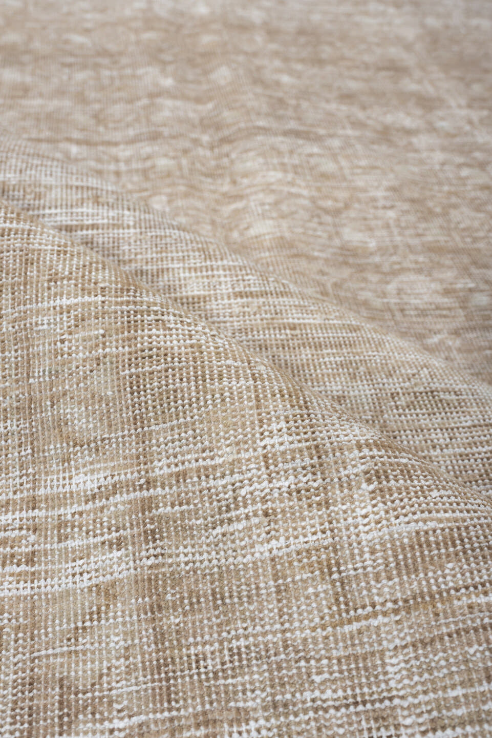 7' x 10' one-of-a-kind handmade antique Mahal large size rug. Color palette: ivory, beige, taupe, sand, cream, gray