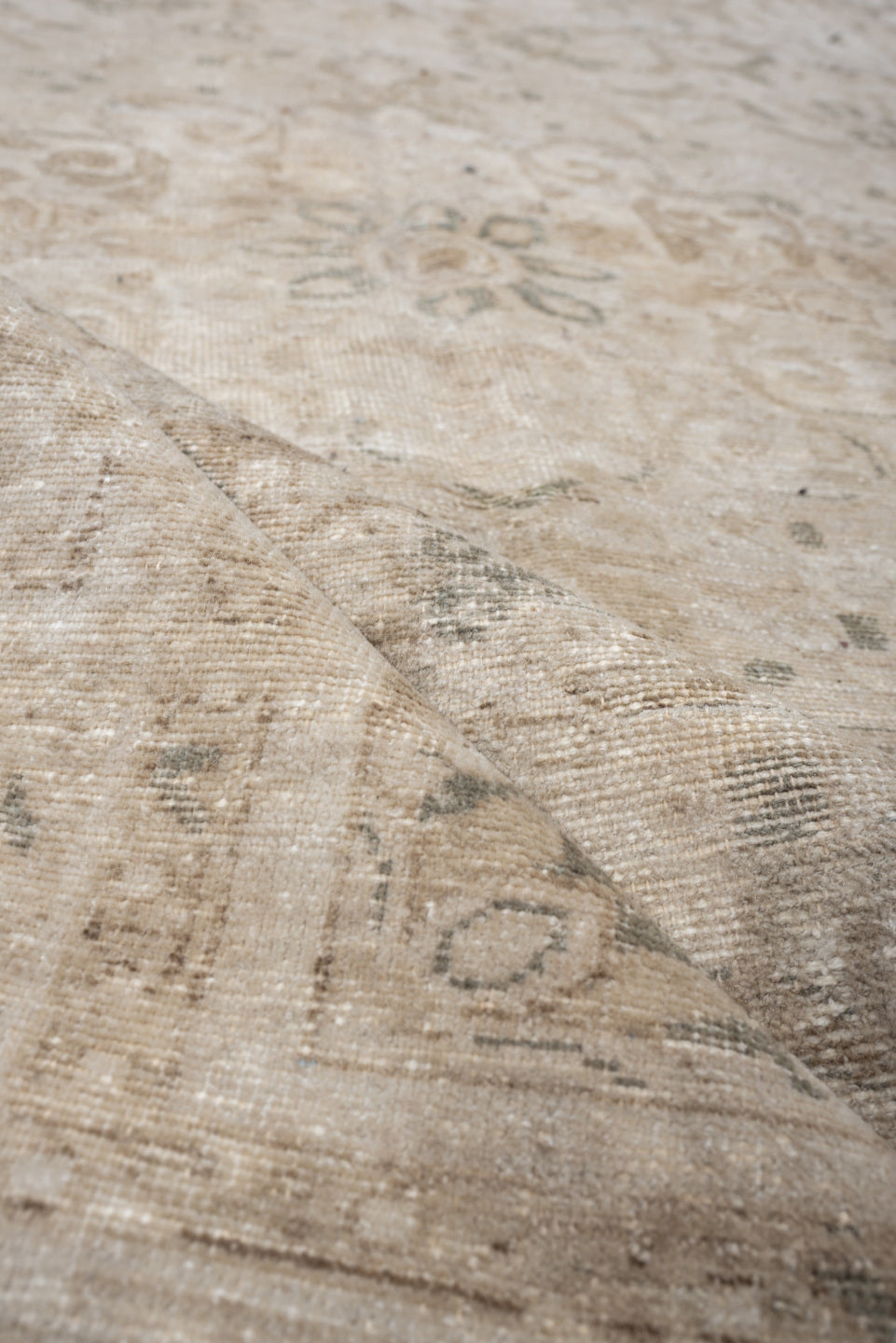 5' x 7' one-of-a-kind handmade vintage Hamadan medium size rug. Color palette: ivory, beige, taupe, sand, pale blue, greige