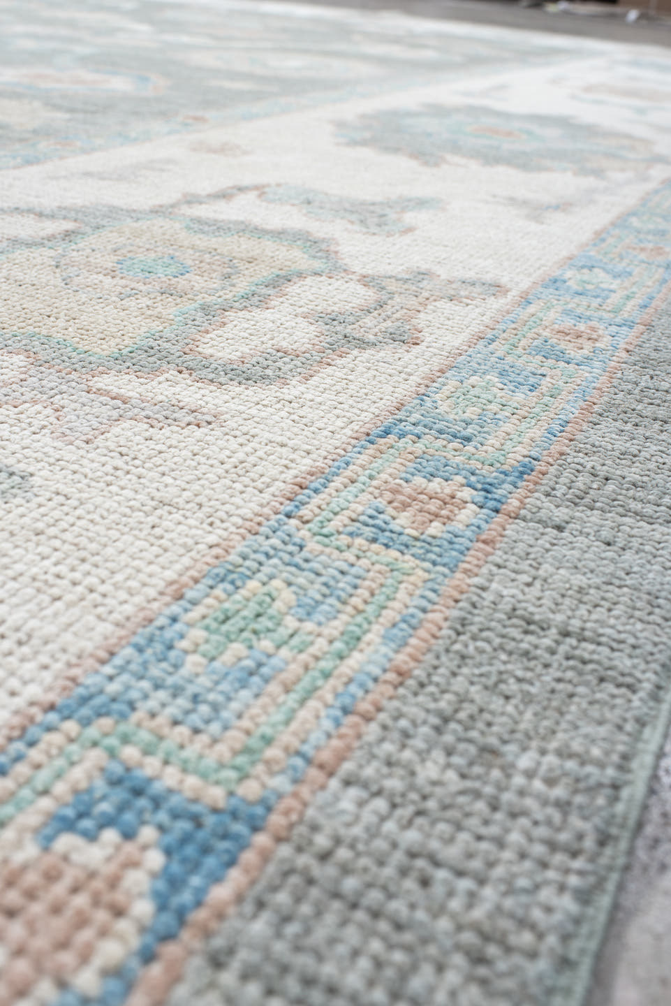 9' x 12' one-of-a-kind handmade vintage Oushak large size rug. Color palette: gray, ivory, pale aqua, taupe, blush, beige