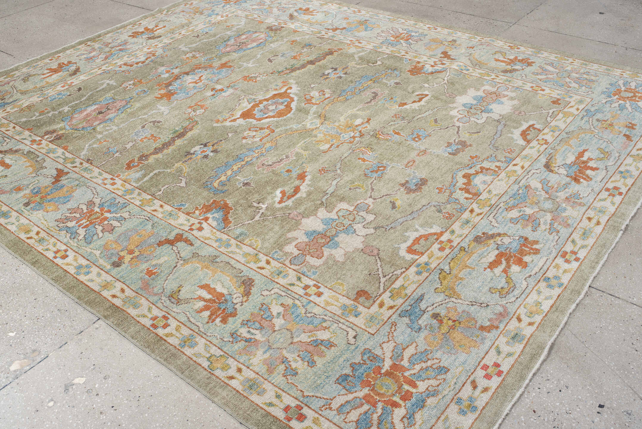 8' x 10' one-of-a-kind handmade vintage Sultanabad large size rug. Color palette: taupe, ivory, pale blue, coral, blush