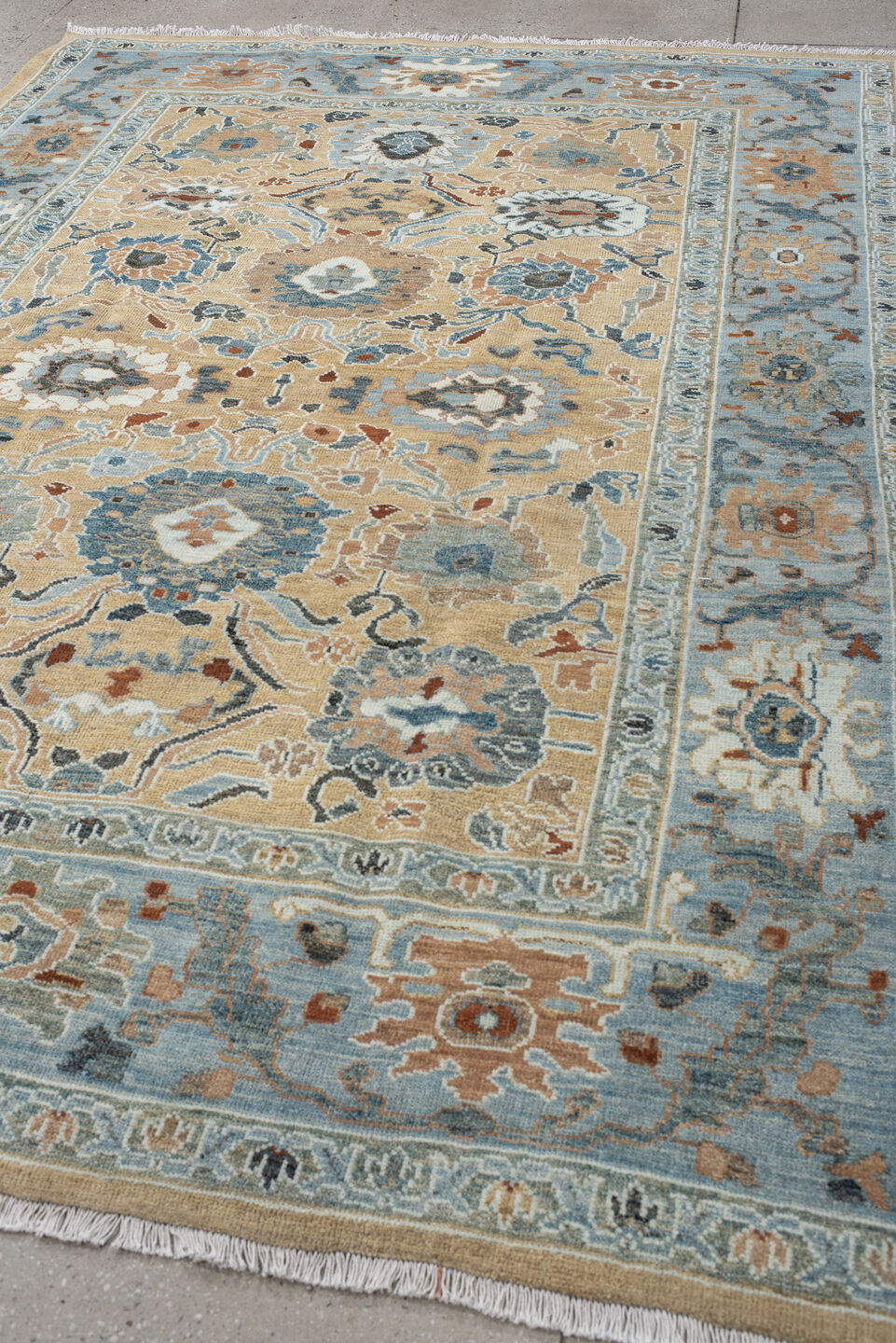 7' x 9' one-of-a-kind handmade vintage Sultanabad large size rug. Color palette: sky blue, tan, ivory, slate, camel, rust
