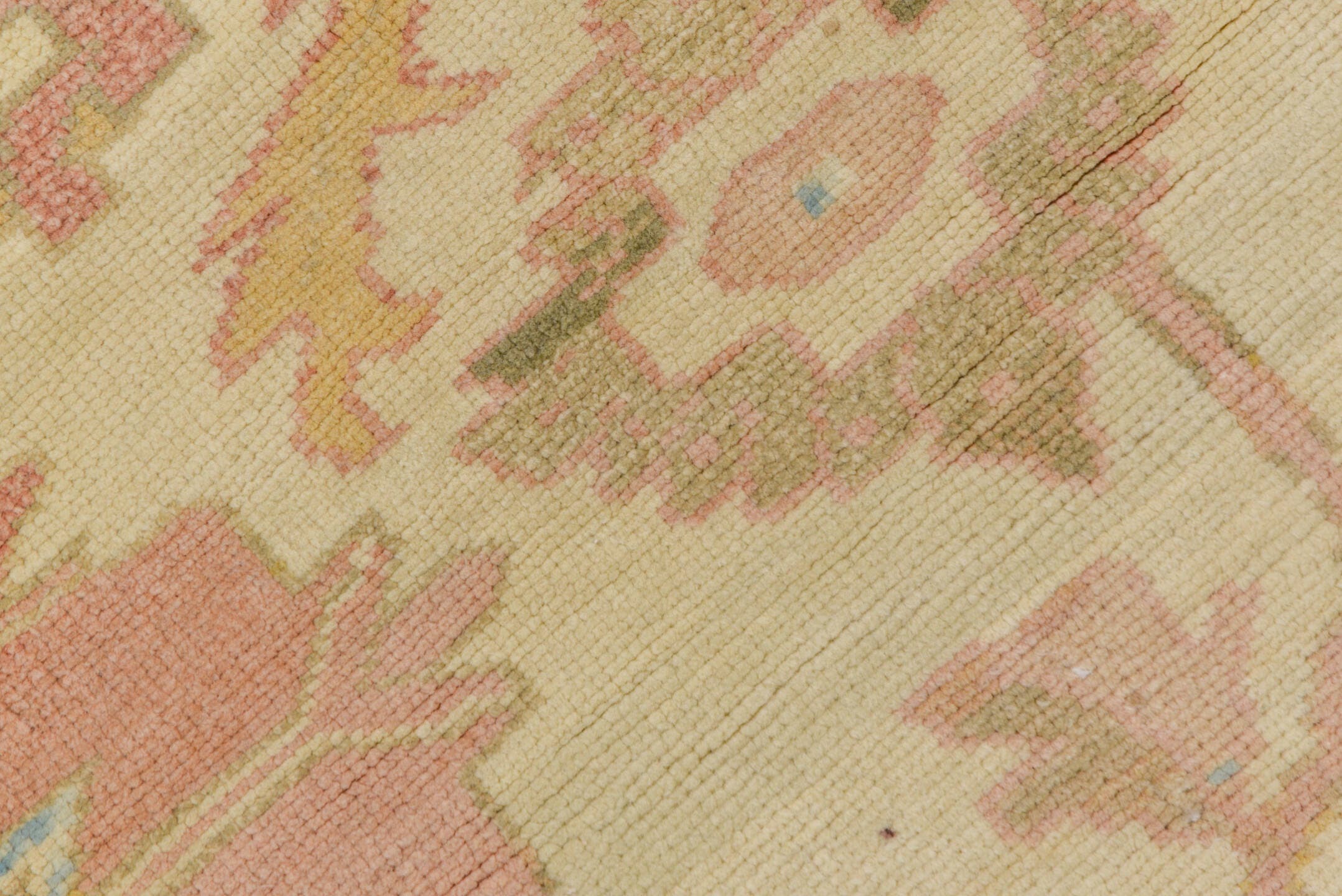 12' x 18' one-of-a-kind handmade vintage Sultanabad oversize rug. Color palette: ivory, beige, sky blue, taupe, camel, cream