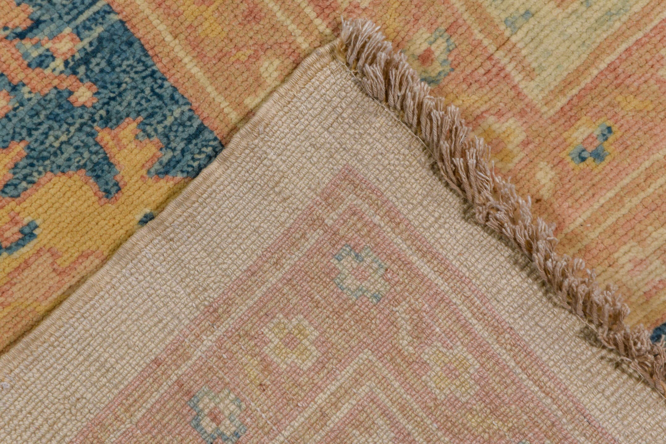 12' x 18' one-of-a-kind handmade vintage Sultanabad oversize rug. Color palette: ivory, beige, sky blue, taupe, camel, cream