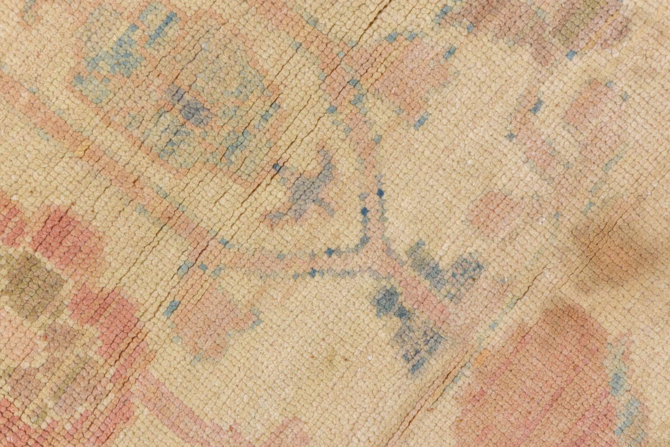 12' x 20' one-of-a-kind handmade vintage Sultanabad oversize rug. Color palette: ivory, pale blue, beige, blush, taupe, sage