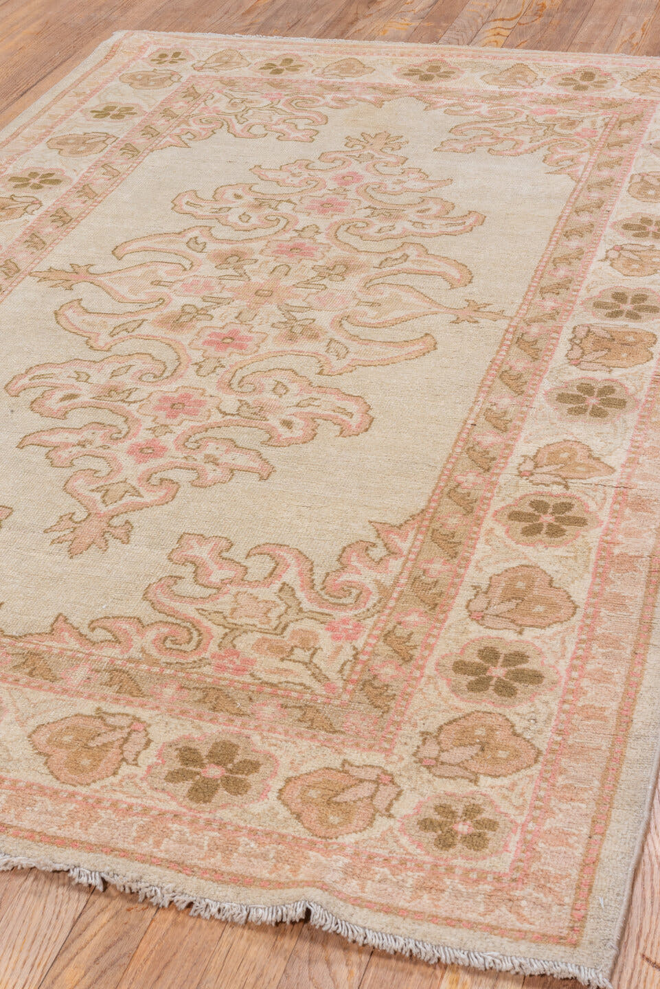 4' x 6' one-of-a-kind handmade vintage Amritzar rug. Color palette: ivory, blush, taupe, olive, cream, rose, pink, beige