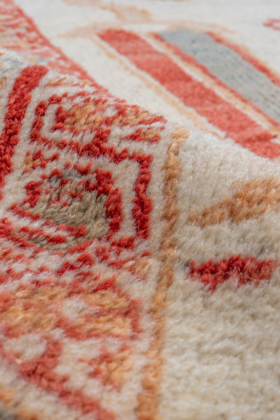14' x 26' one-of-a-kind handmade vintage Sultanabad oversize rug. Color palette: ivory, rust, coral, taupe, pale blue, camel