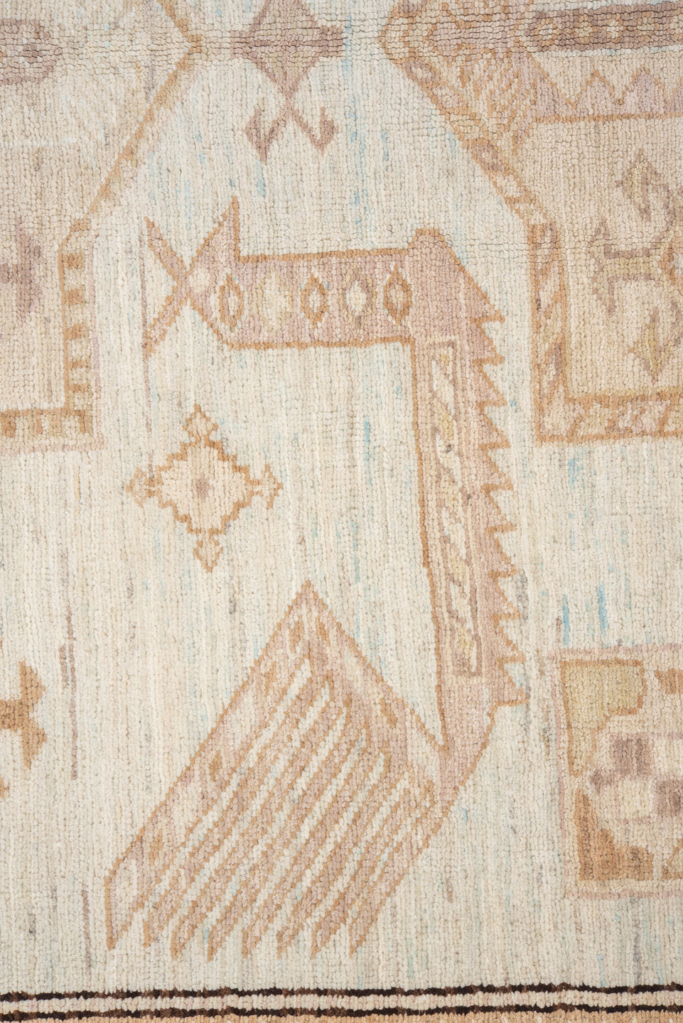 5' x 8' one-of-a-kind handmade vintage Sivas medium size rug. Color palette: ivory, beige, taupe, camel, pale blue, sand