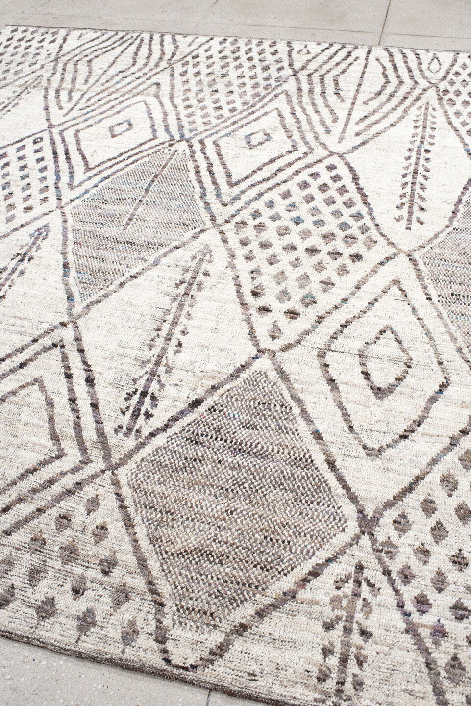 8' x 9' one-of-a-kind handmade vintage Tulu large size rug. Color palette: ivory, taupe, charcoal, gray, cream, beige, black