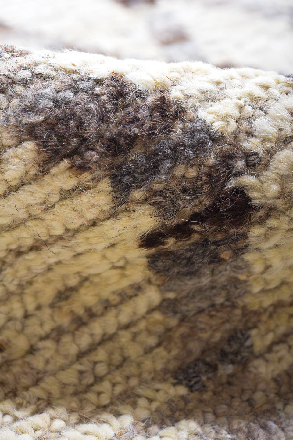 5' x 9' one-of-a-kind handmade vintage Tulu medium size rug. Color palette: ivory, gray, taupe, beige