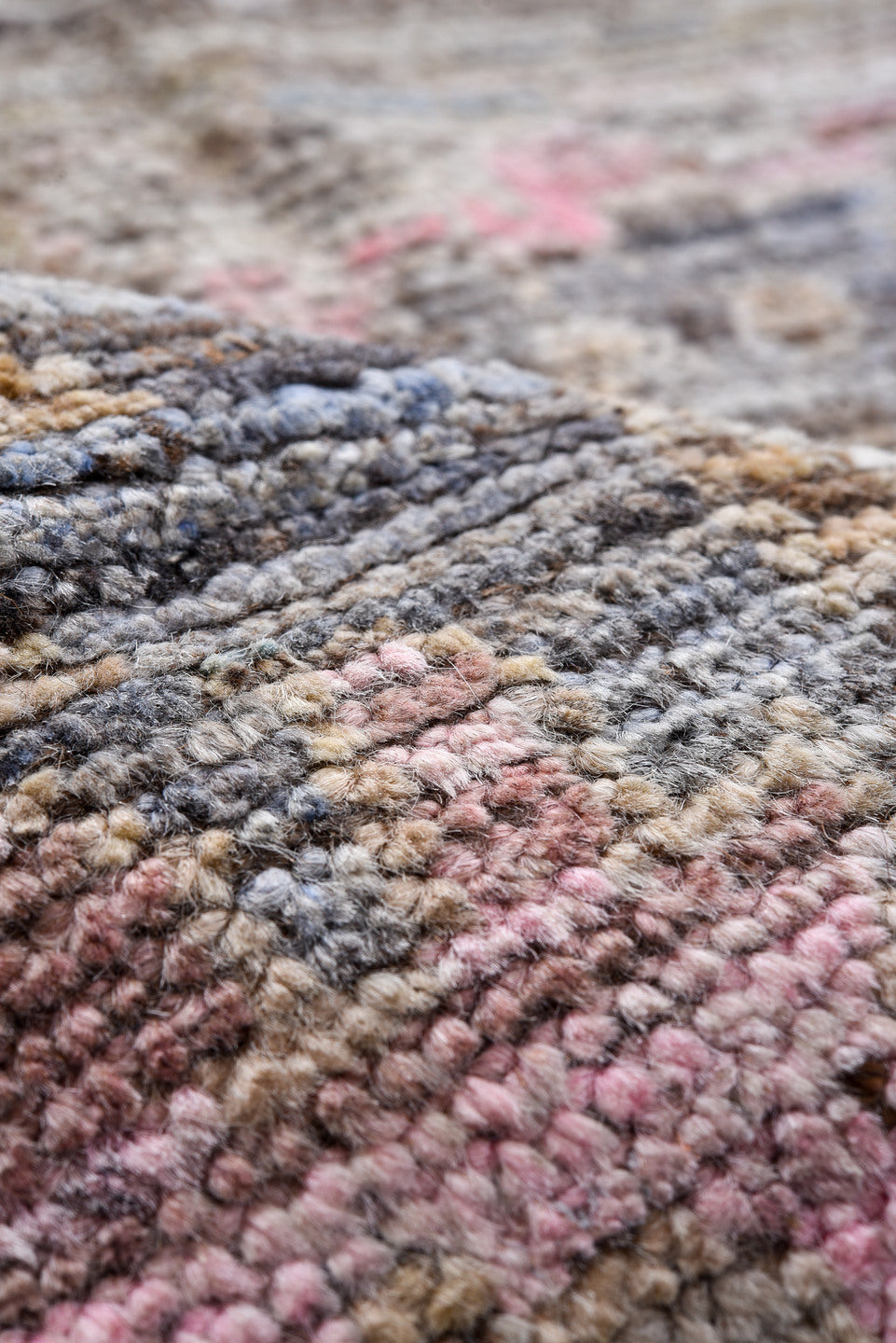 8' x 10' one-of-a-kind handmade vintage Oushak large size rug. Color palette: gray, ivory, blush, taupe, rust, slate, peach