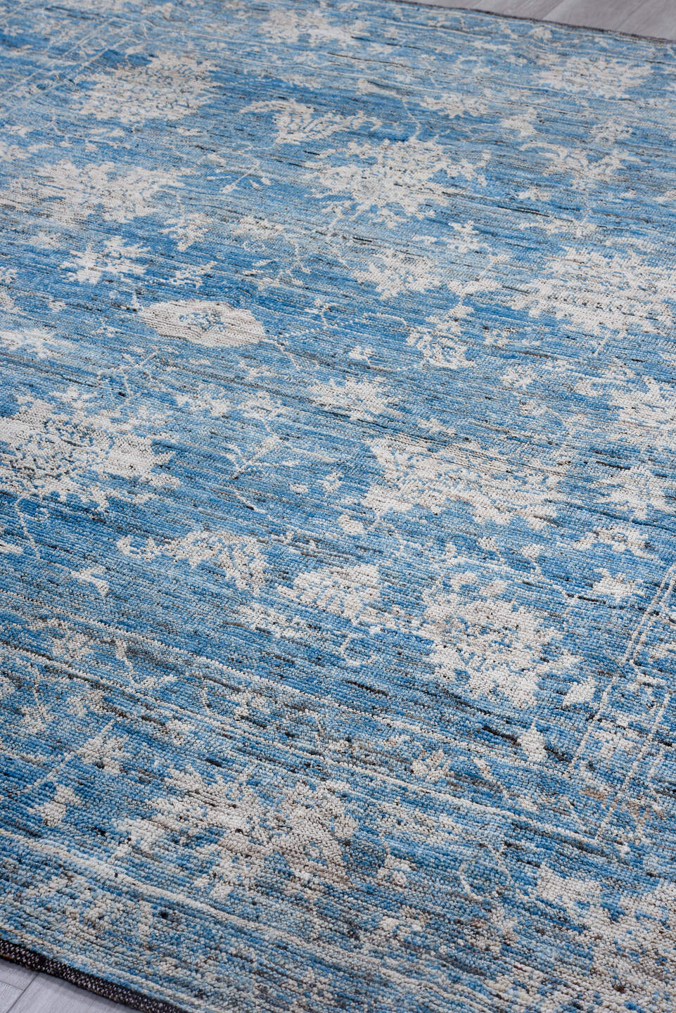 8' x 9' one-of-a-kind handmade vintage Oushak large size rug. Color palette: sky blue, ivory, slate, silver, charcoal