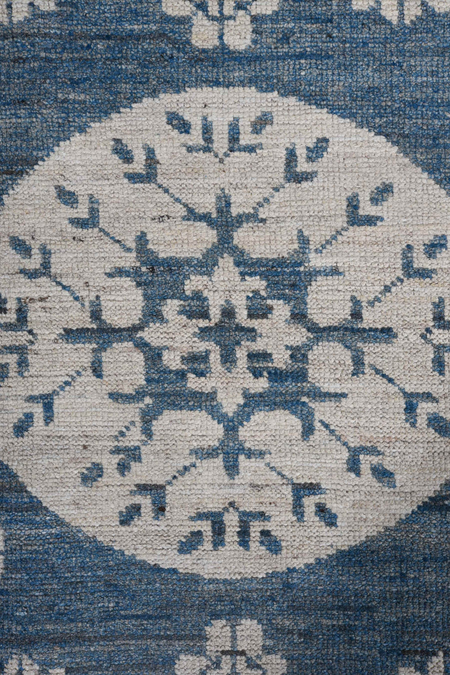 8' x 10' one-of-a-kind handmade vintage Oushak large size rug. Color palette: blue, ivory, slate, gray