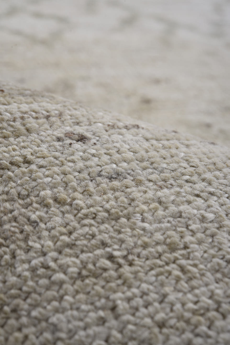 8' x 11' one-of-a-kind handmade vintage Oushak large size rug. Color palette: ivory, cream, taupe, sage, beige, sand, gray