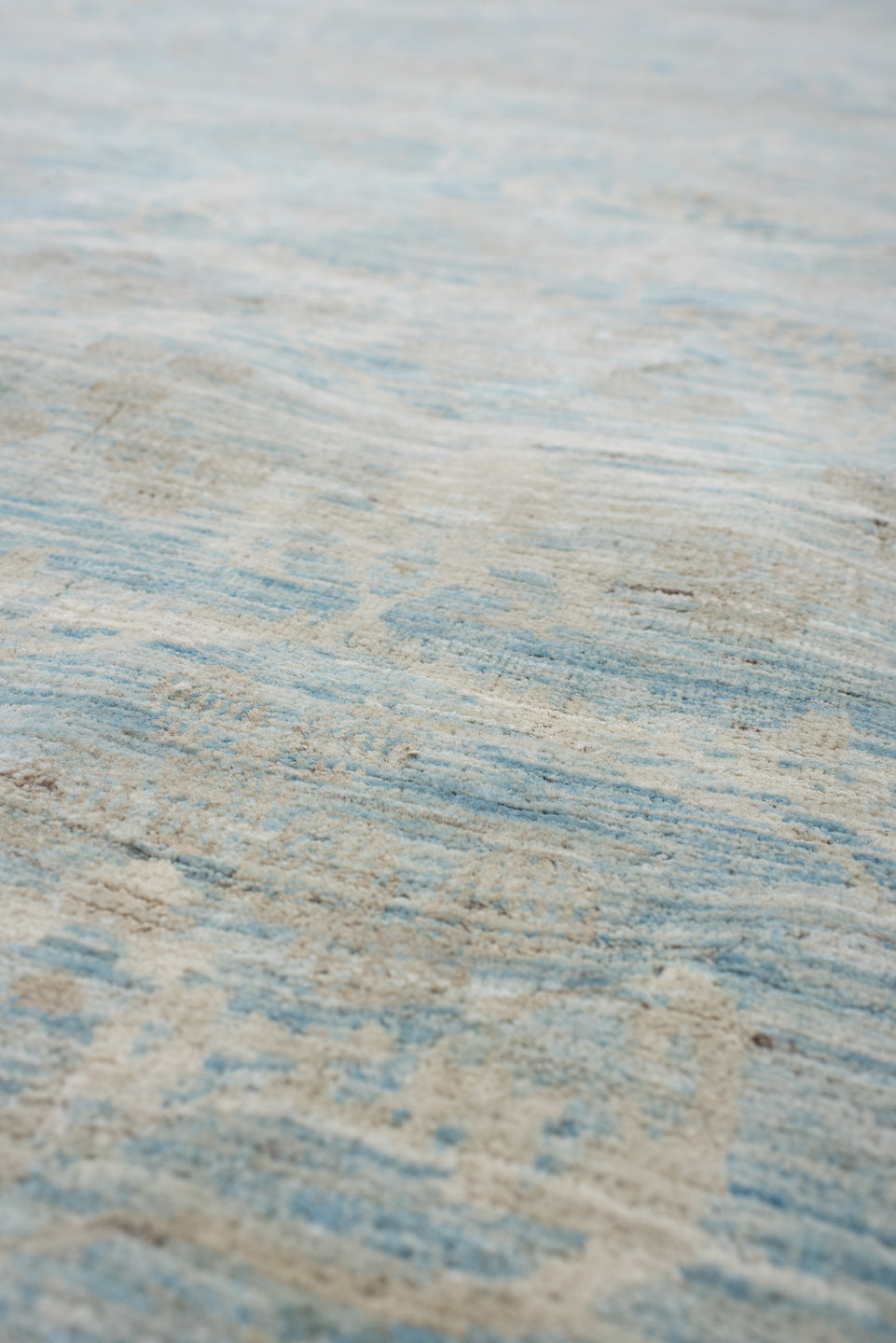 9' x 11' one-of-a-kind handmade vintage Oushak large size rug. Color palette: light gray, off-white, gray, light blue