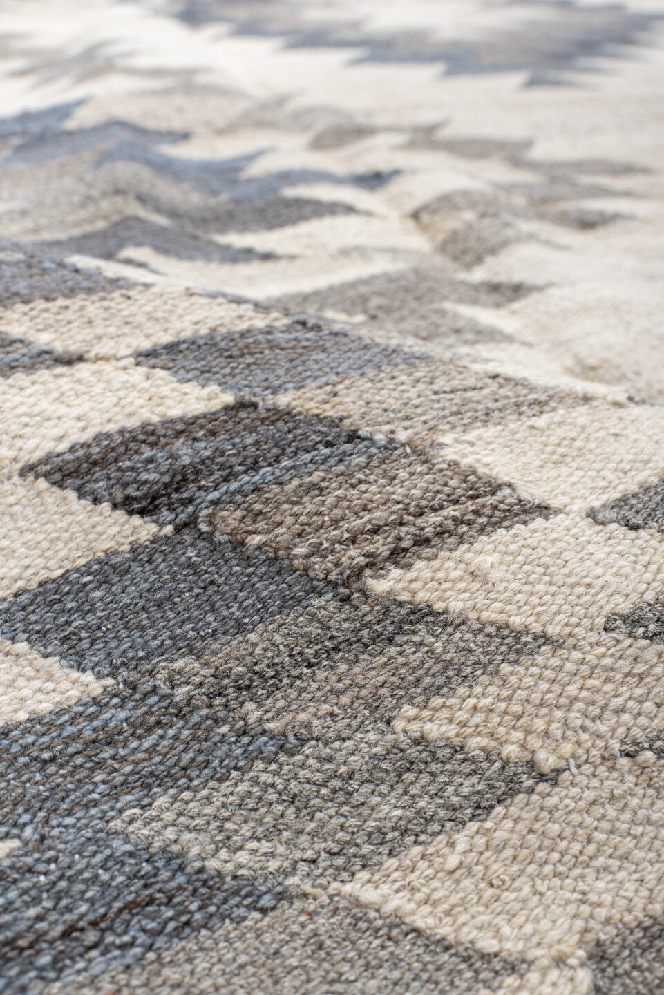 8' x 9' one-of-a-kind handmade vintage Kilim rug. Color palette: dim gray, gray, light gray, linen, off-white, pink