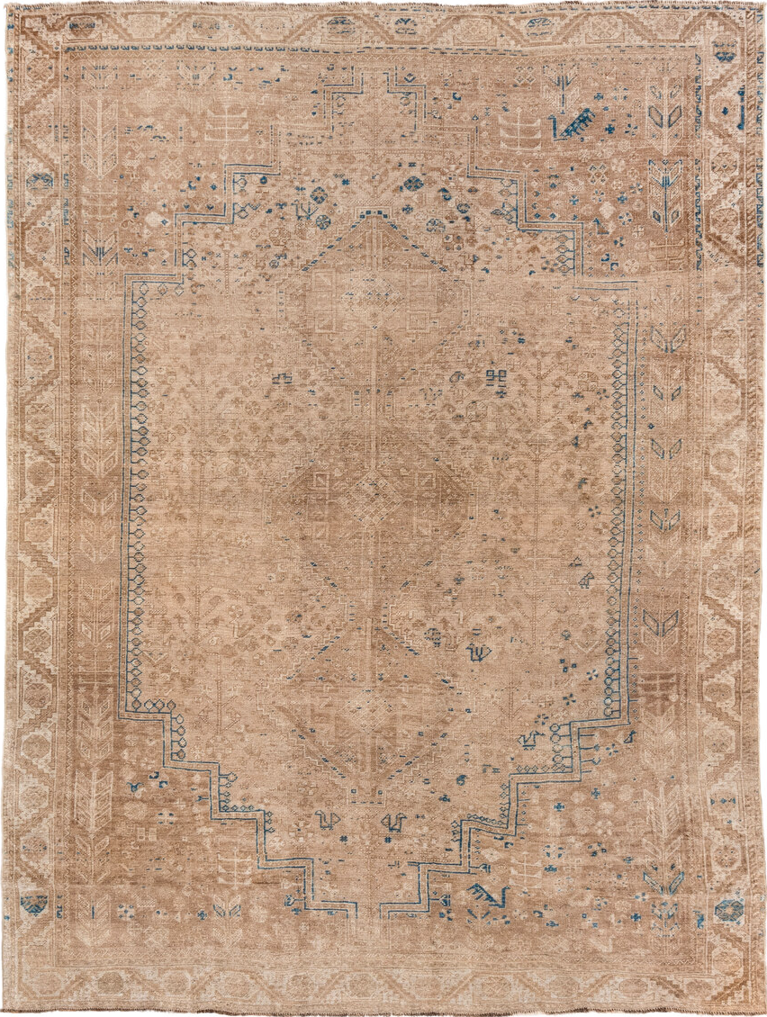 7' x 10' one-of-a-kind handmade vintage Shiraz large size rug. Color palette: antiquewhite, brown, gray, off-white, orange