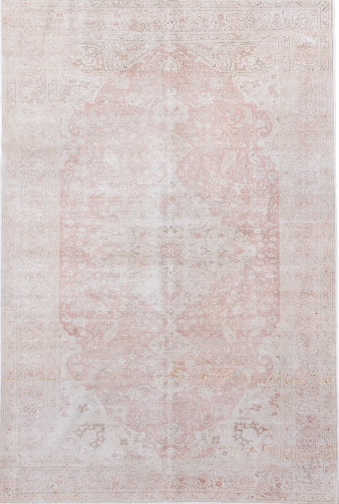 Vintage Kaisary Area Rug (6' x 9')