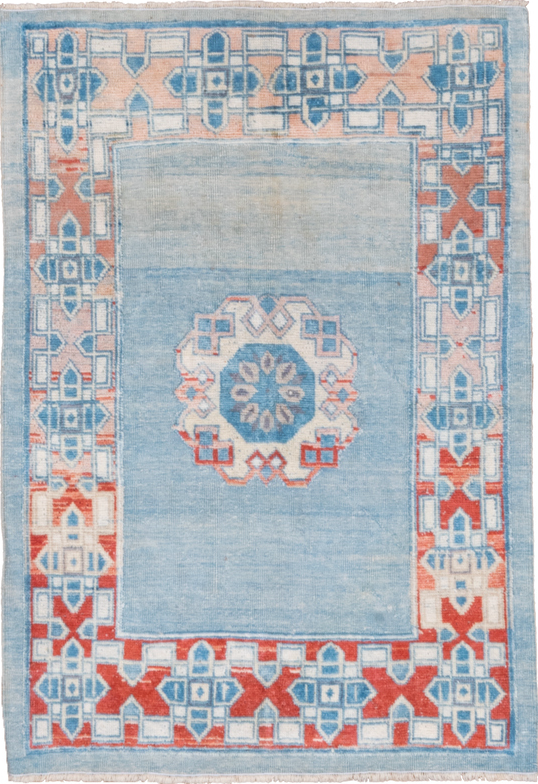 3' x 4' one-of-a-kind handmade vintage Oushak small size rug. Color palette: gainsboro, gray, light blue, light gray