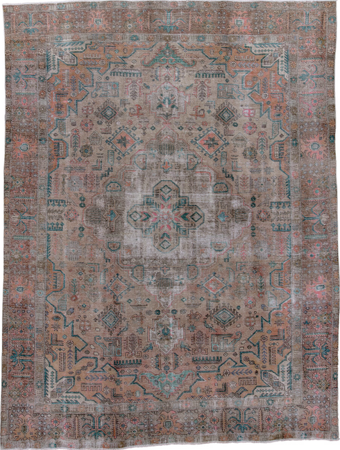 Vintage Distressed Area Rug (10' x 14')