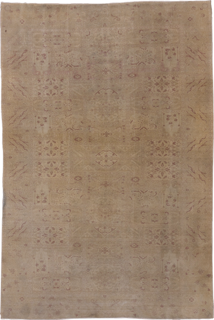6' x 9' one-of-a-kind handmade vintage Sivas medium size rug. Color palette: brown, gray, pink
