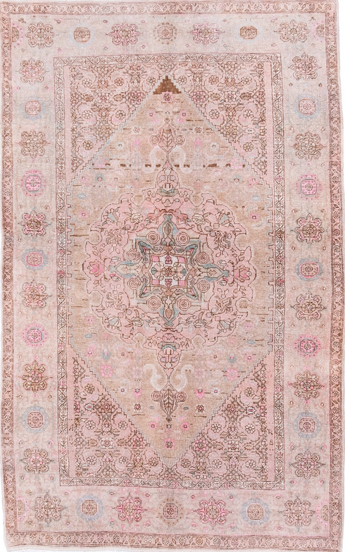 Antique Sarouk Area Rug (4' x 6')