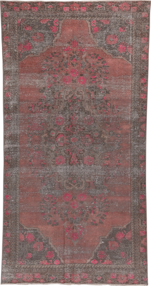 Vintage Distressed Area Rug (4' x 8')
