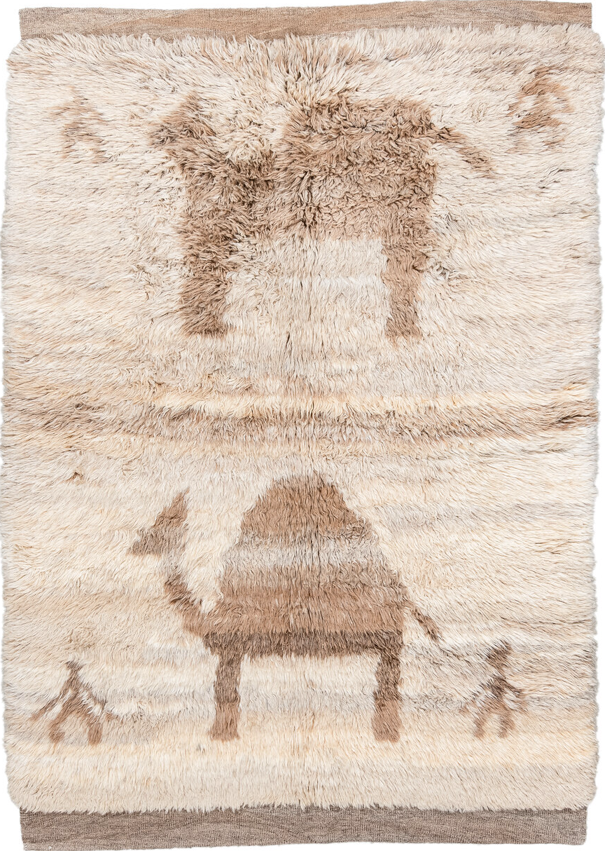 5' x 7' one-of-a-kind handmade vintage Moroccan rug. Color palette: antiquewhite, brown, gray, light gray, linen, off-white