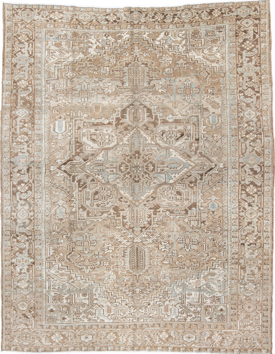 8' x 10' one-of-a-kind handmade vintage Heriz large size rug. Color palette: off-white, gray, pink, light gray, brown