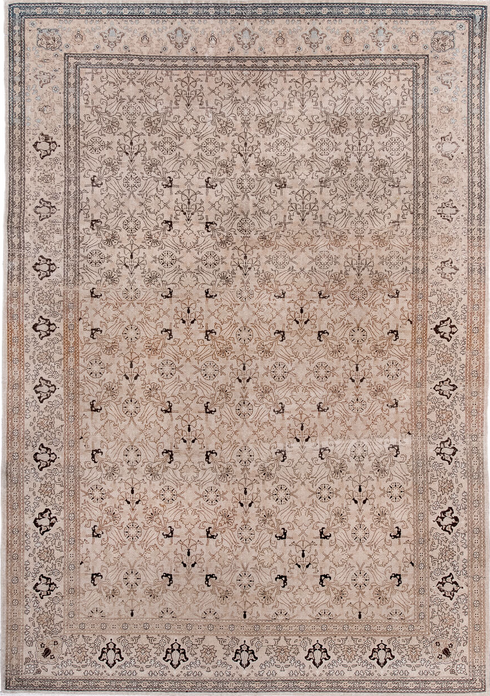Antique Sivas Area Rug (6' x 9')