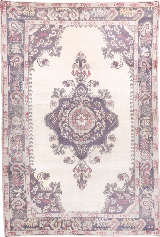 5' x 7' one-of-a-kind handmade vintage Oushak rug. Color palette: floral white, gainsboro, gray, light gray, linen