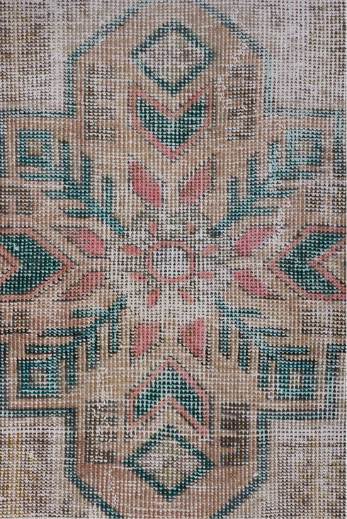 Vintage Distressed Area Rug (10' x 14')