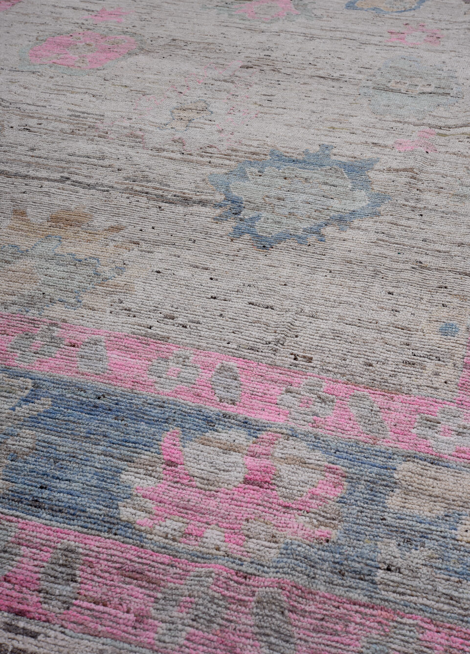 10' x 13' one-of-a-kind handmade vintage Oushak large size rug. Color palette: gray, light gray, pink, off-white, blue