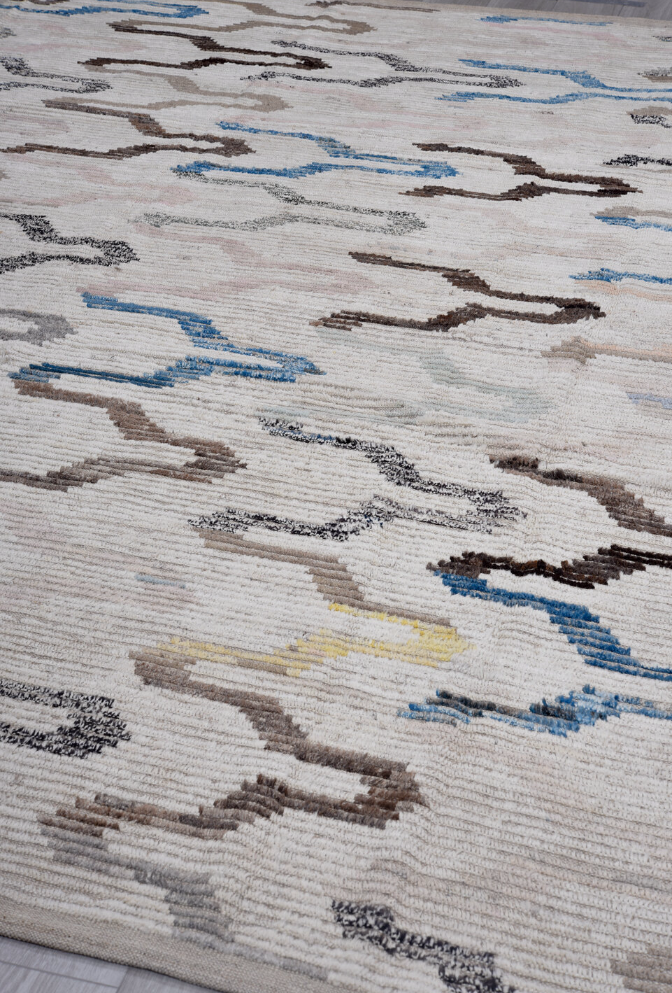 8' x 11' one-of-a-kind handmade vintage Tulu large size rug. Color palette: black, blue, gainsboro, gray, light gray