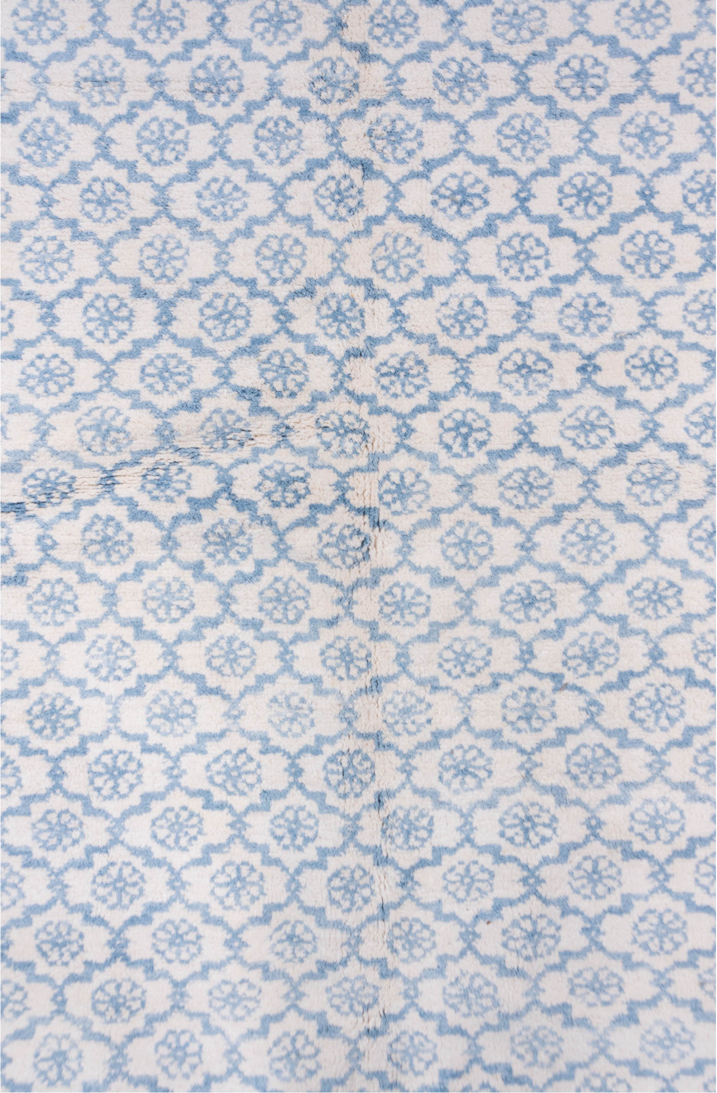 6' x 9' one-of-a-kind handmade vintage Cotton Agra medium size rug. Color palette: alice blue, blue, ghost white, gray