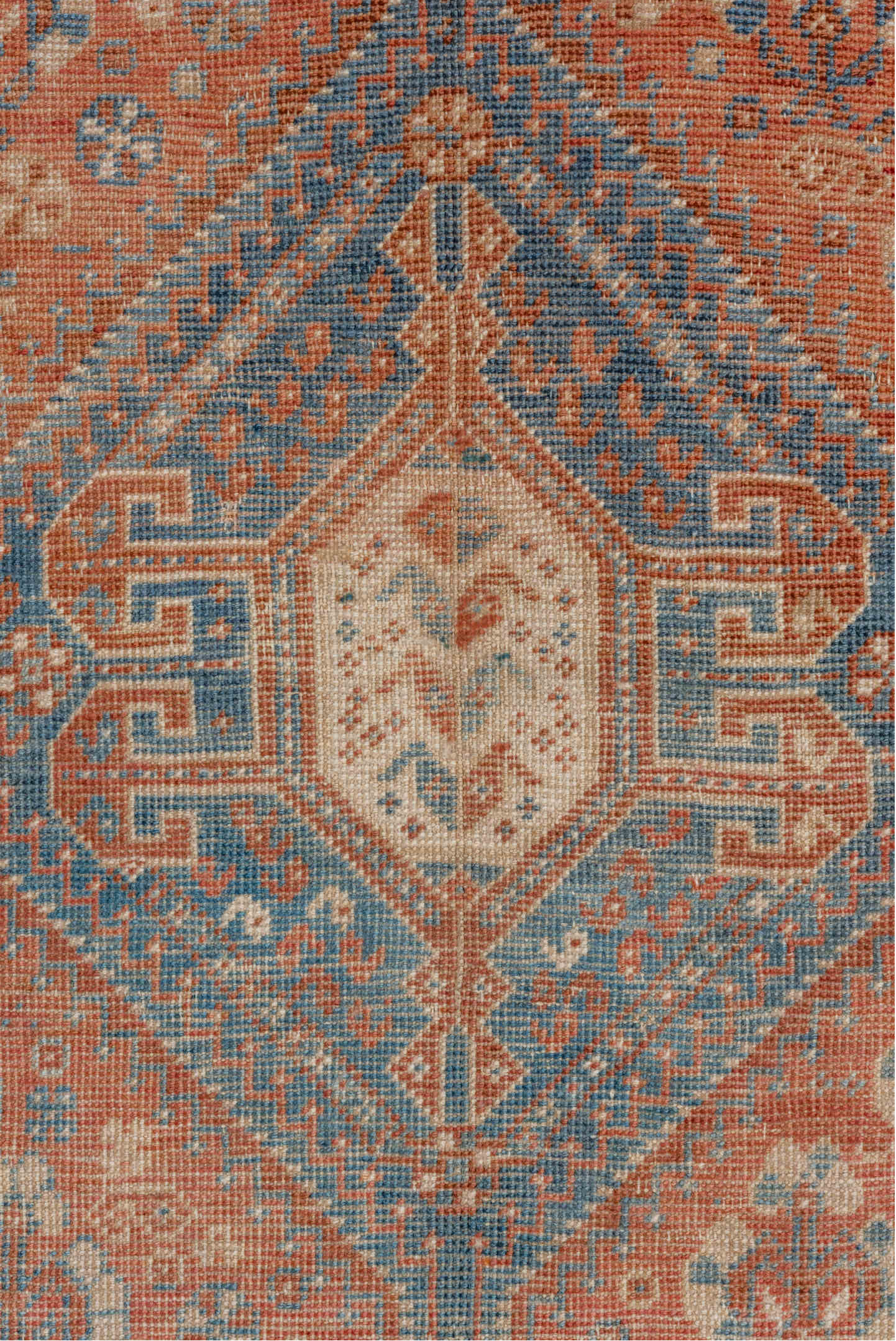 7' x 9' one-of-a-kind handmade vintage Shiraz rug. Color palette: blue, brown, gainsboro, gray, light gray, off-white, pink