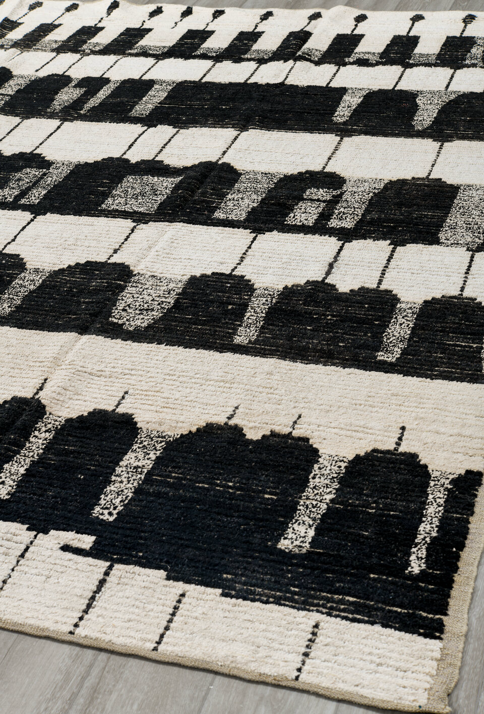 7' x 9' one-of-a-kind handmade vintage Tulu rug. Color palette: black, brown, charcoal, dark gray, gainsboro, gray