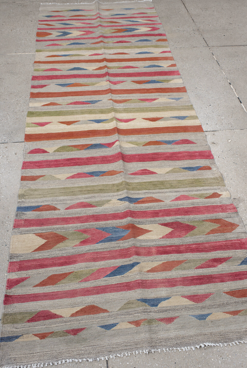 Vintage Kilim Runner Rug (3' x 7')