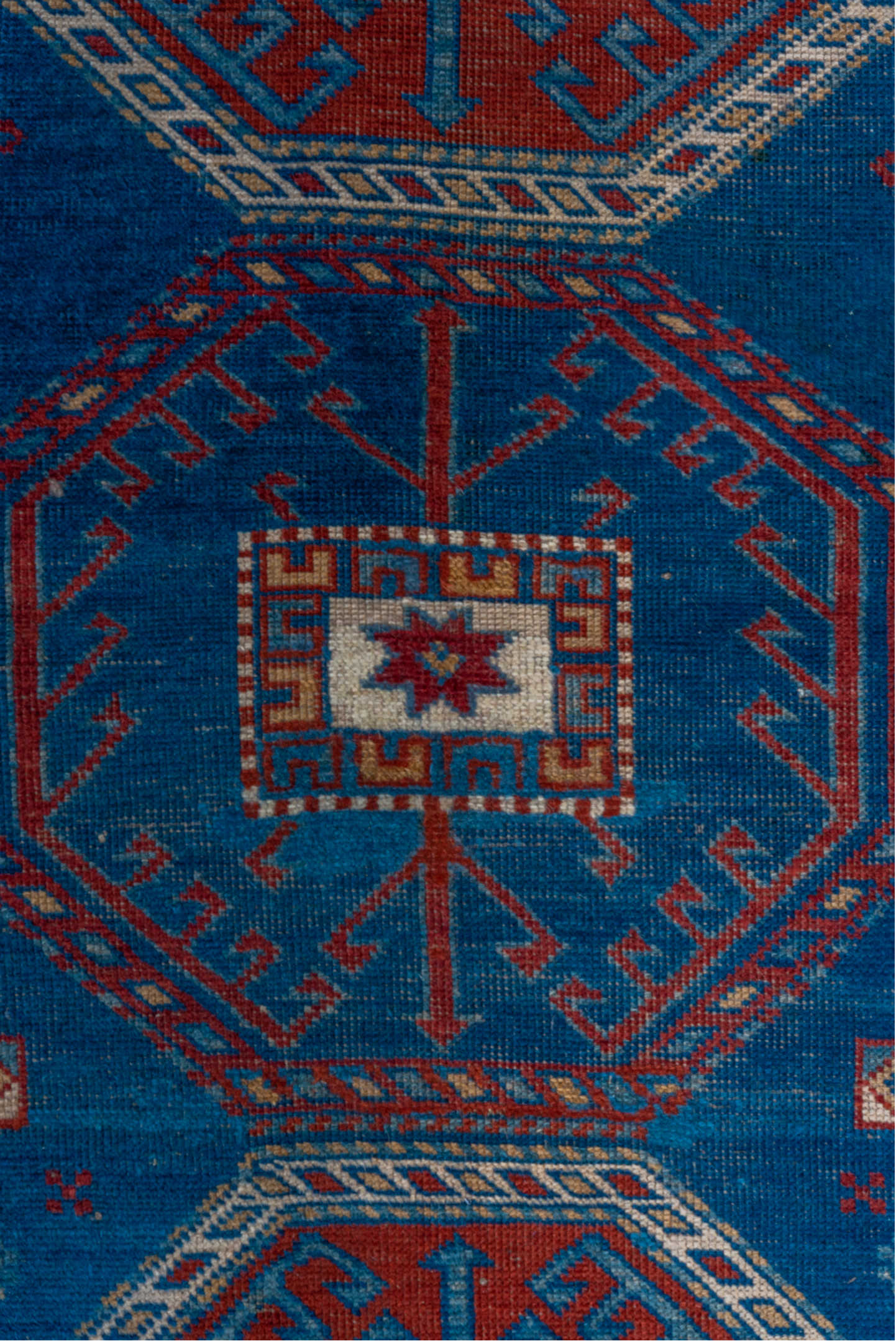 3' x 4' one-of-a-kind handmade vintage Shirvan small size rug. Color palette: arapawa, blue, brown, dim gray, gray, red