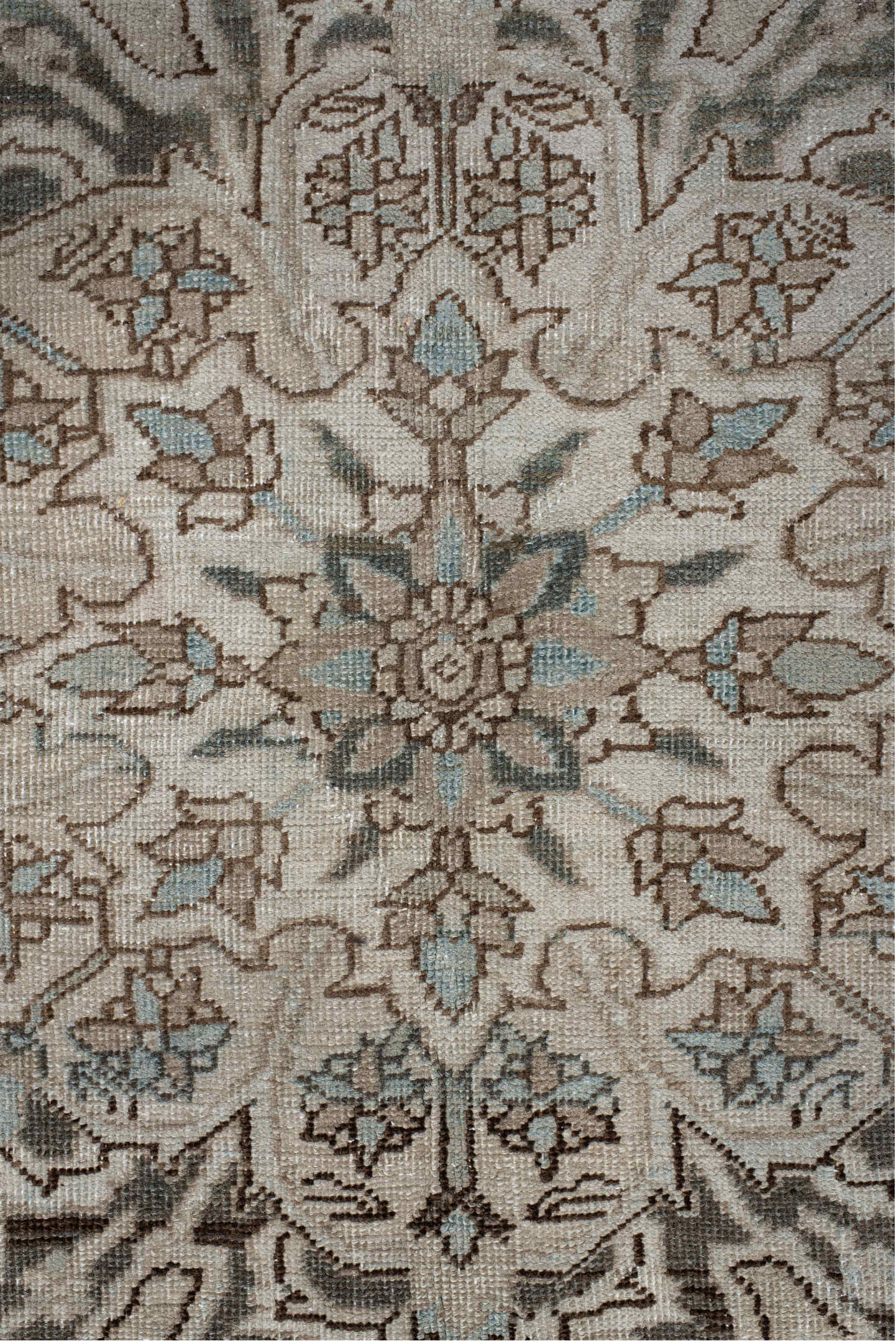 9' x 12' one-of-a-kind handmade vintage Heriz large size rug. Color palette: brown, dark gray, gray, light gray, off-white