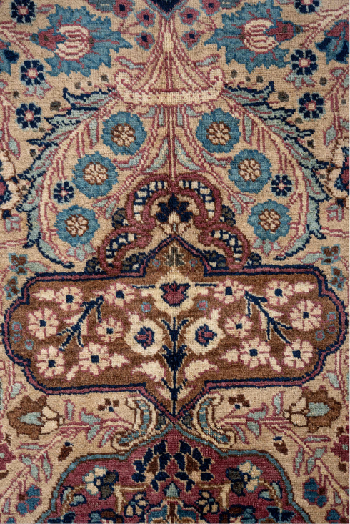 Antique Kerman Area Rug (6' x 9')