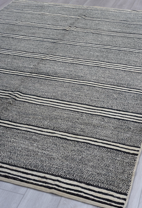 Vintage Tulu Area Rug (6' x 9')